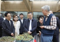 县政协视察坪坝农副食品加工园区建设推进情况